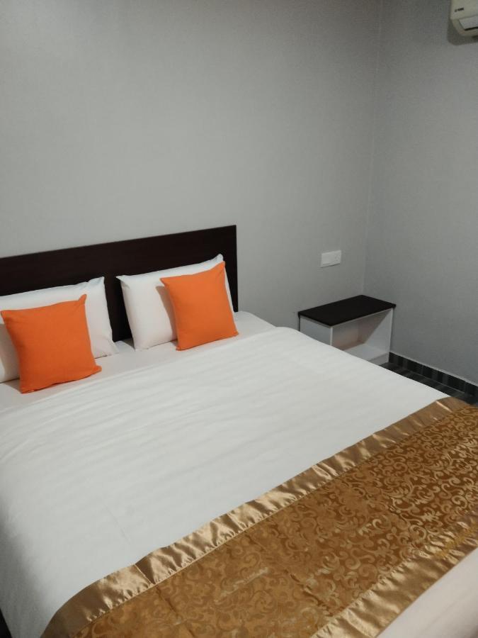 One World Hotel Kulai Εξωτερικό φωτογραφία