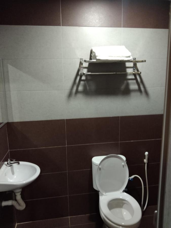 One World Hotel Kulai Εξωτερικό φωτογραφία