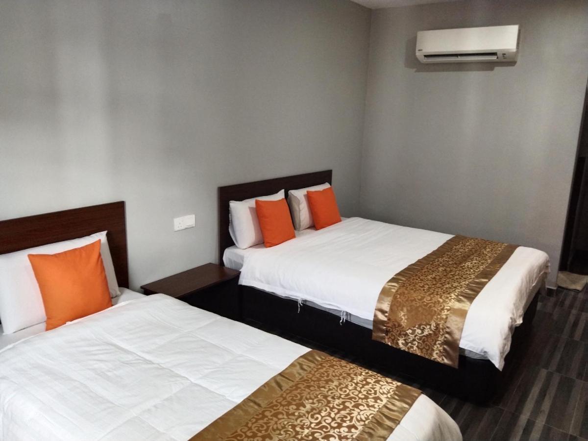 One World Hotel Kulai Εξωτερικό φωτογραφία