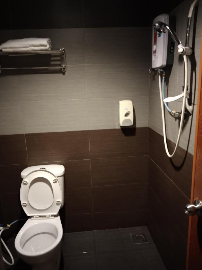 One World Hotel Kulai Εξωτερικό φωτογραφία